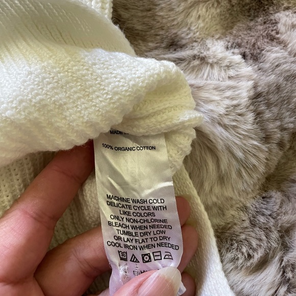 QUINCE- 100% Organic Cotton Fisherman Collared Cardigan size medium - Picture 6 of 9